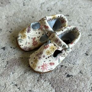 Baby leather shoes